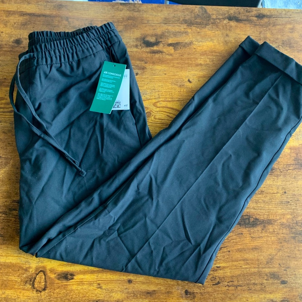 H&M Conscious Slim Fit Soft Pants